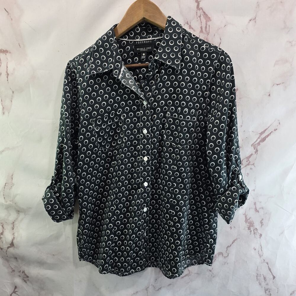 Foxcroft Shirt Womens 10 Black White Button Up Wrinkle Free Iron Fitted Circle